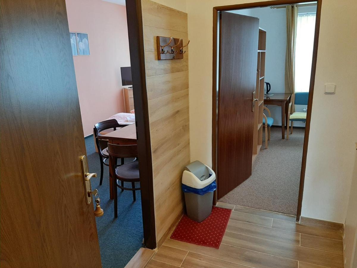 Penzion Oliver Žacléř Eksteriør billede